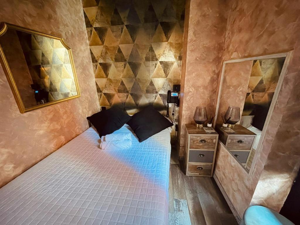 Utopia - Boutique Adultos Guest house