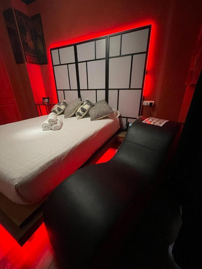 Utopia - Boutique Adultos Guest house