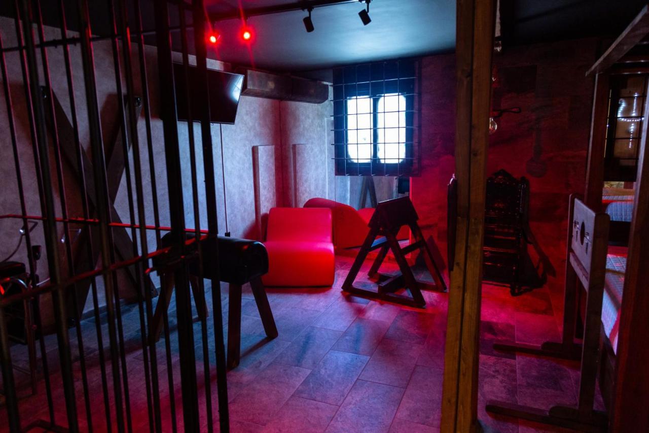Utopia - Boutique Adultos Gasthof *